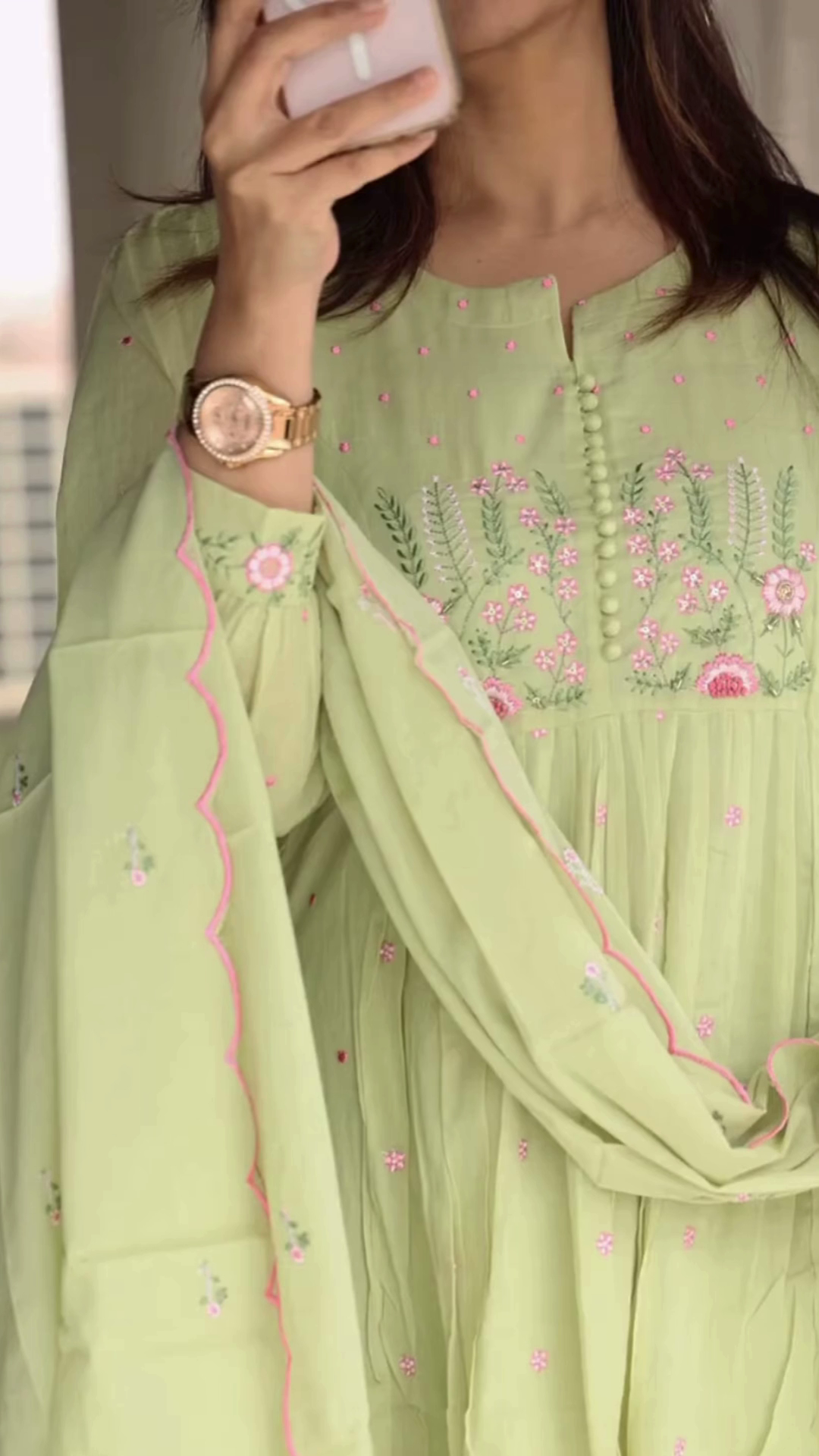 Women’s Light Green Embroidered Kurti with Floral Threadwork – Elegant Long-Sleeve Ethnic Casualwear - Image 3