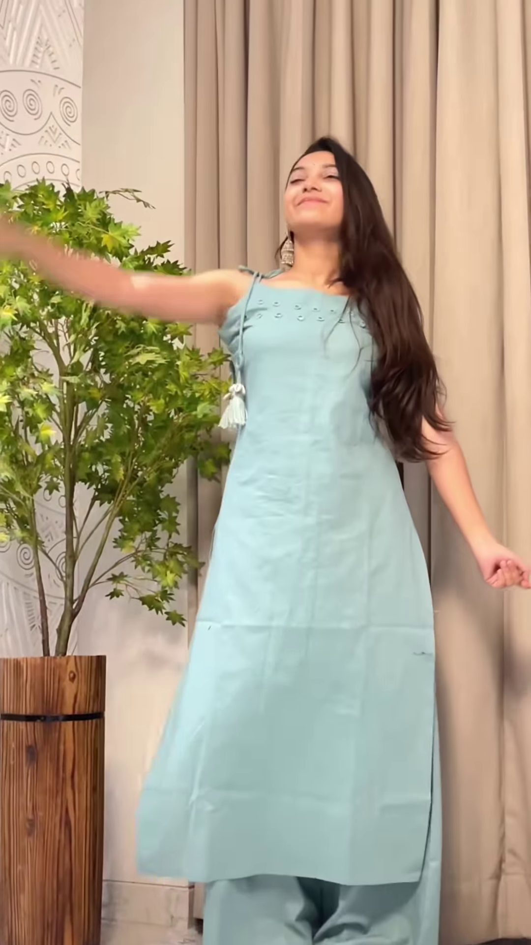 Women’s Teal Sleeveless Kurta Pant Set with Tassel Straps – Elegant Indo-Western Ethnic Ensemble - Image 4