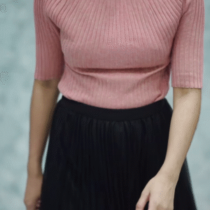 Women’s Pink Ribbed Half-Sleeve Top with Black Pleated Mini Skirt – Chic Contrast Casualwear Ensemble