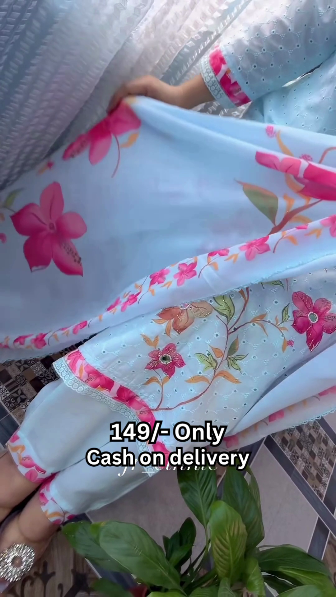 Women’s Light Blue Floral Printed Kurti with Matching Dupatta - Image 2