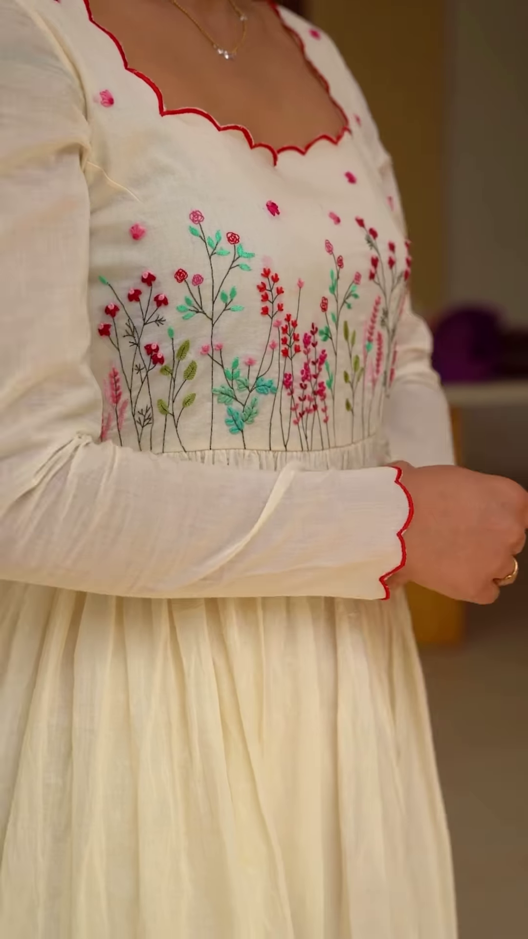 Women’s White Floral Embroidered Long Dress with Scalloped Neckline & Hem – Boutique Ethnicwear with Flowing Silhouette - Image 3